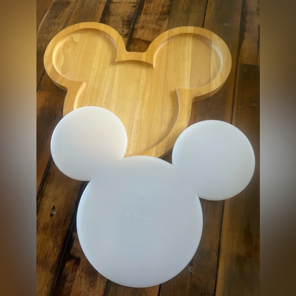 Disney Mickey Mouse Cutting Board/Serving Tray. EUC. - Picture 2 of 6